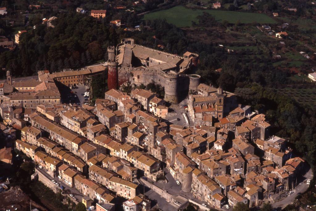 Willa La Casa Degli Elfi Manziana Zewnętrze zdjęcie